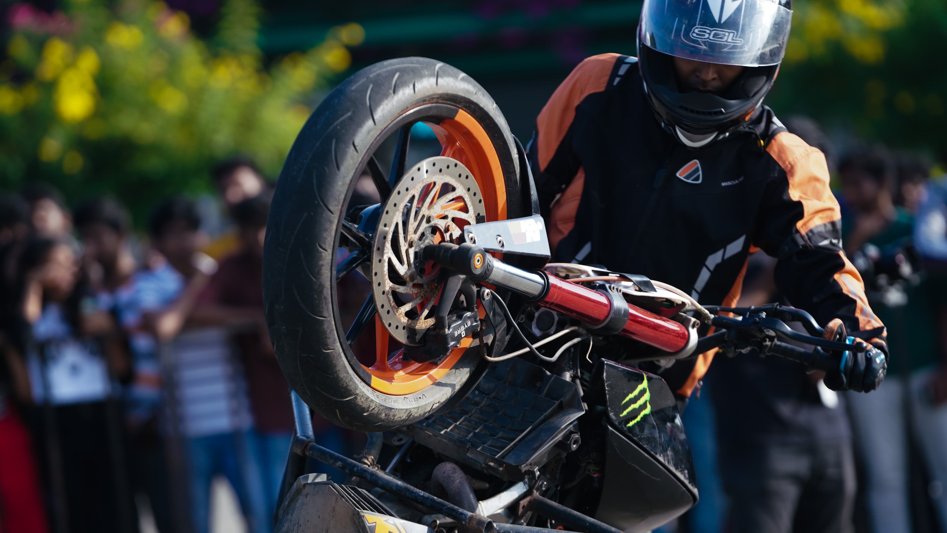 Feel the thrill of extreme sports
